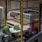 Geautomatiseerde palletiseermachine in eindverpakkingslijn voor productie-efficiëntie met palletiseermachines